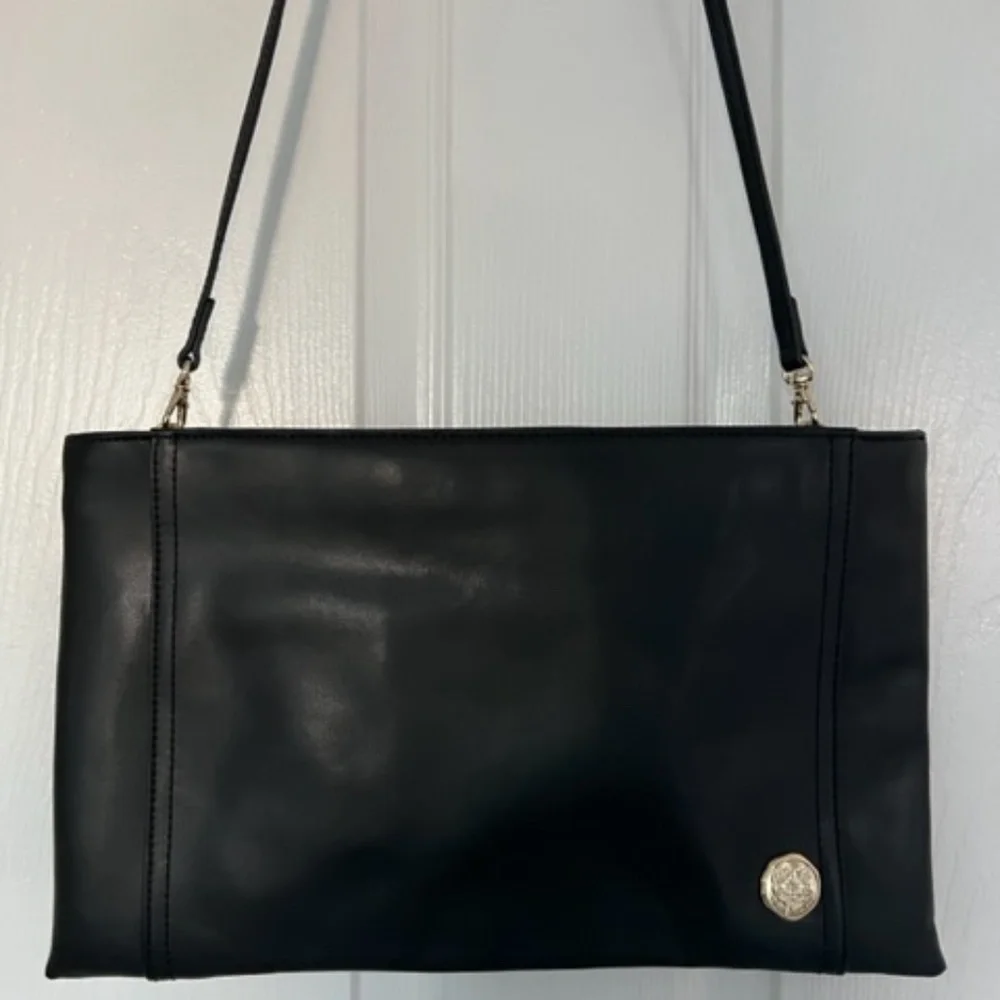 Vince Camuto crossbody clutch purse - Picture 2 of 7